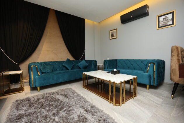 The Royal Orchard Suite - Image 3