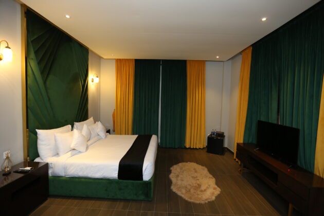 The Royal Orchard Suite - Image 36