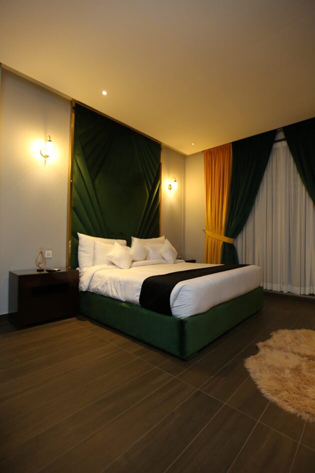 The Royal Orchard Suite - Image 32
