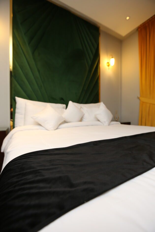 The Royal Orchard Suite - Image 27