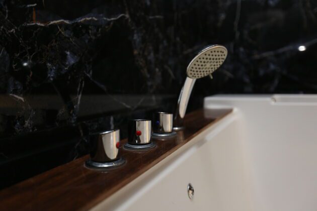 The Royal Orchard Suite - Image 23