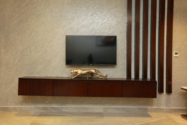 The Royal Orchard Suite - Image 18