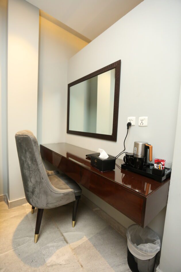 The Royal Orchard Suite - Image 9